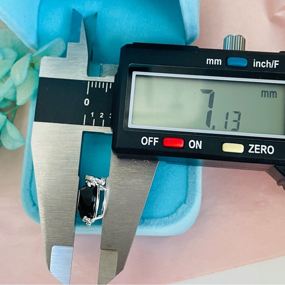 New - Tous Onyx Little Black Heart Pendant 4-little Bears Huggers Dangle - Picture 9 of 16